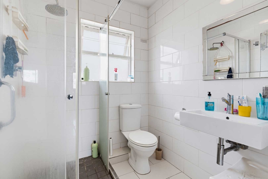 2 Bedroom Property for Sale in Sea Point Western Cape